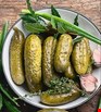 طرز تهیه خیارشور خانگی به روشی ساده وفوری در 15 دقیقه!